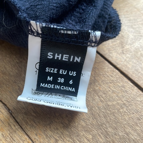 Shein set - Picture 4 of 4